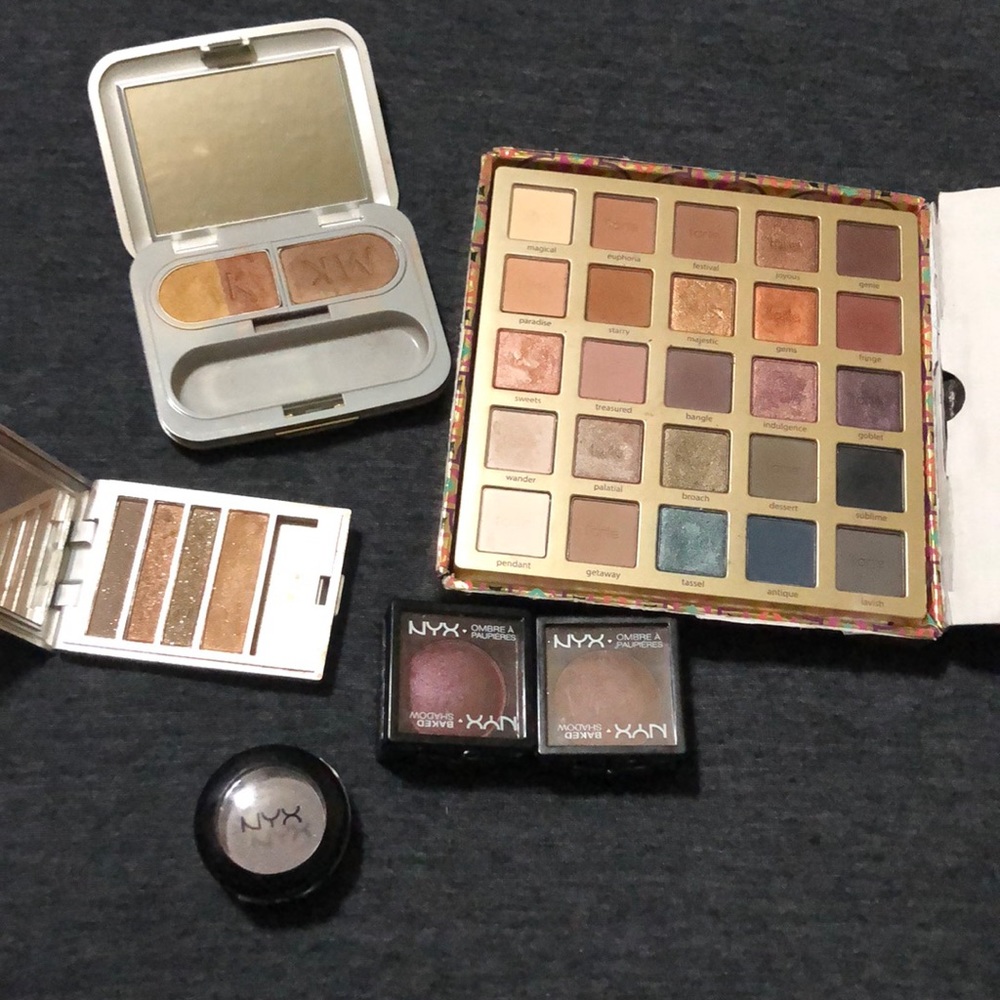 Eyeshadow bundle